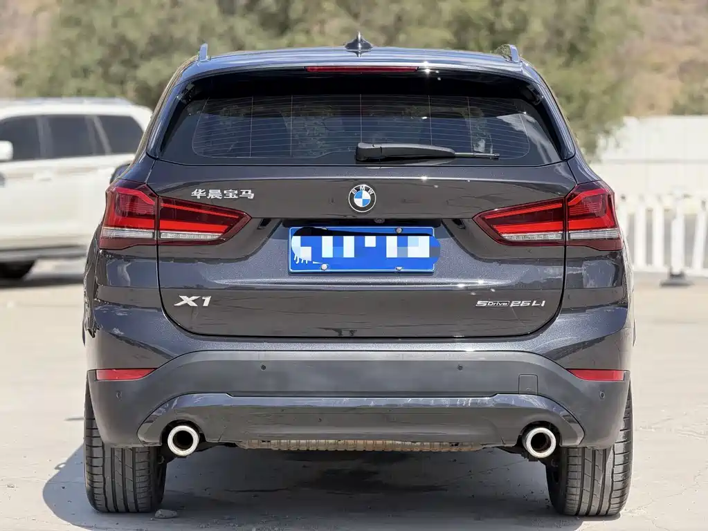 BMW X1 2021 — фото 5