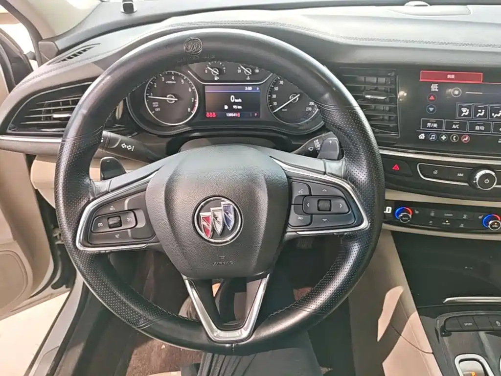 Buick Regal 2020 — фото 11