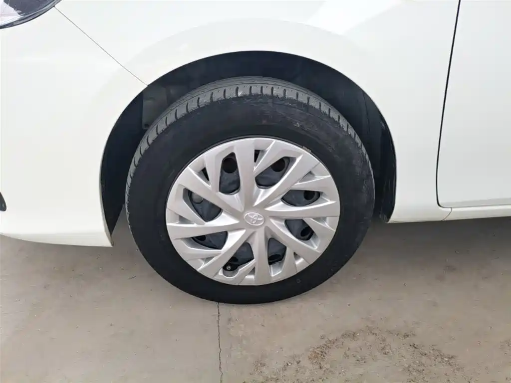 Toyota Vios FS 2022 — фото 23