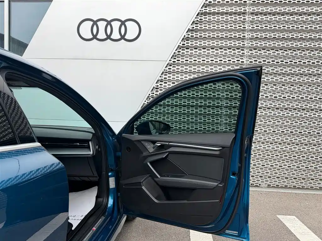 Audi A3 2022 — фото 18