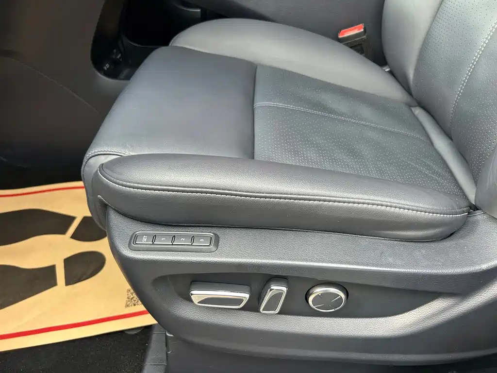 GAC Trumpchi M8 2023 — фото 11