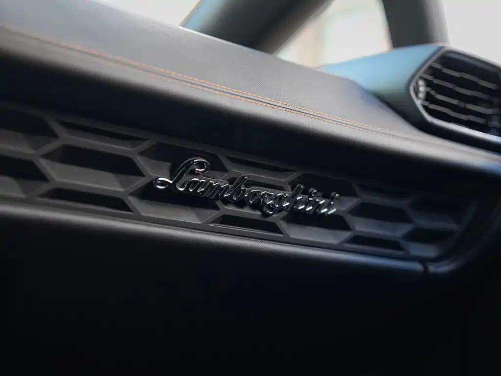 Lamborghini Huracan 2016 — фото 18