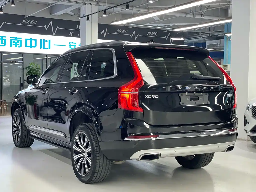 Volvo XC90 2019 — фото 13