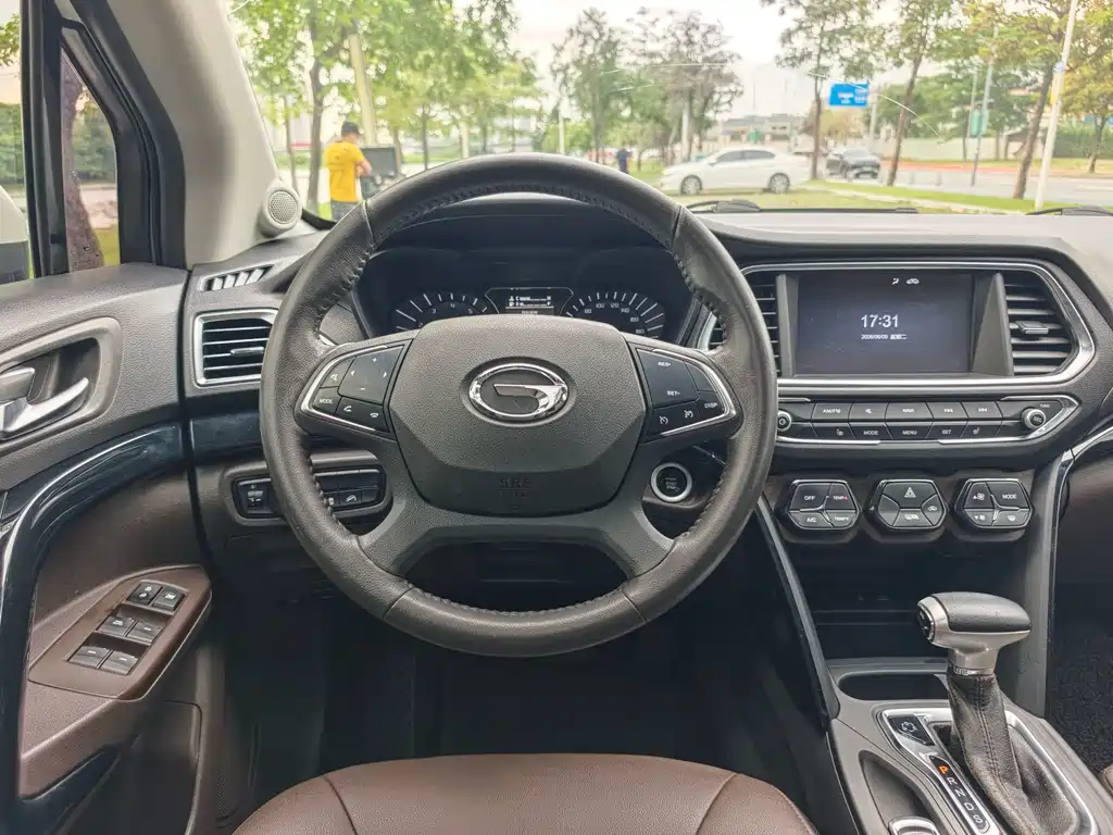 GAC Motor Trumpchi GS4 2016 — фото 15