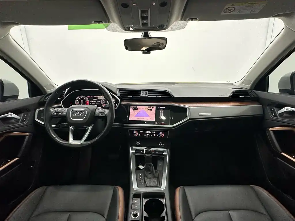 Audi Q3 2022 — фото 12