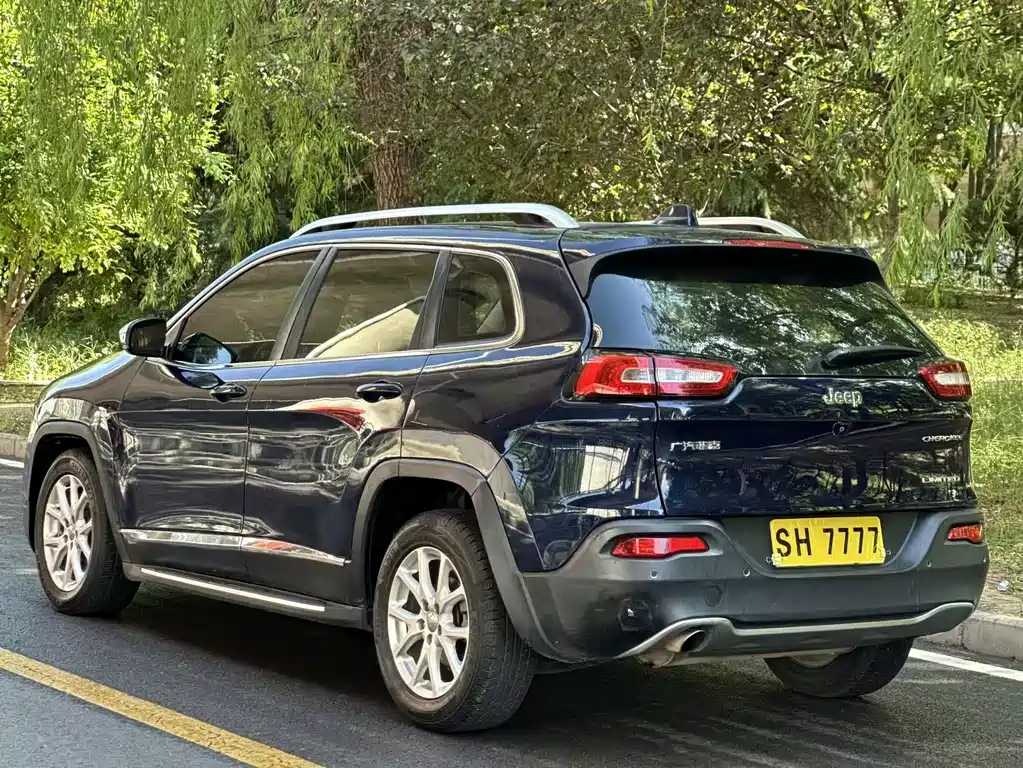 Jeep Cherokee 2018 — фото 4