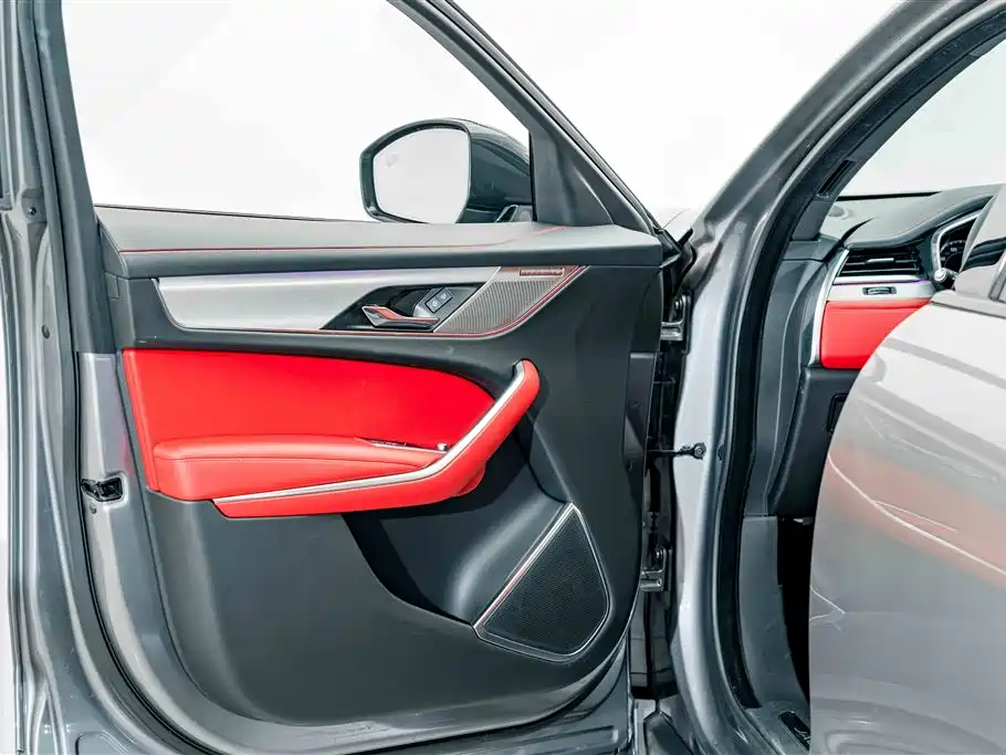 Jaguar F-PACE 2024 — фото 15