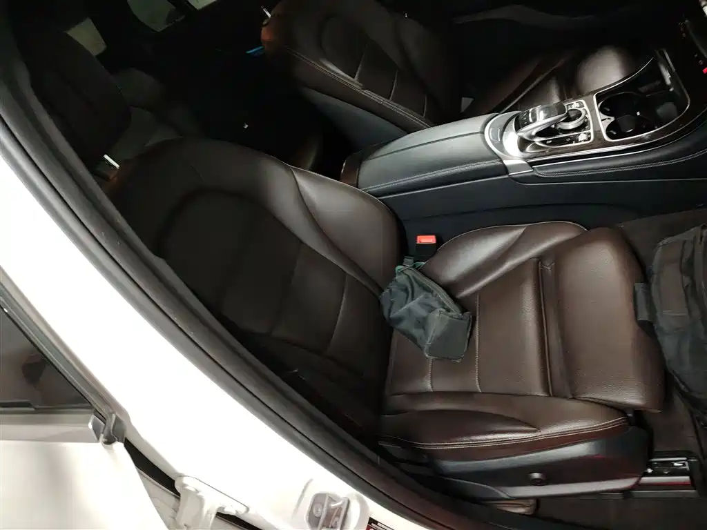 Mercedes-Benz GLC 2018 — фото 25