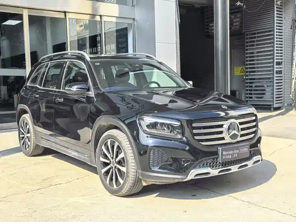 Mercedes-Benz GLB 2025