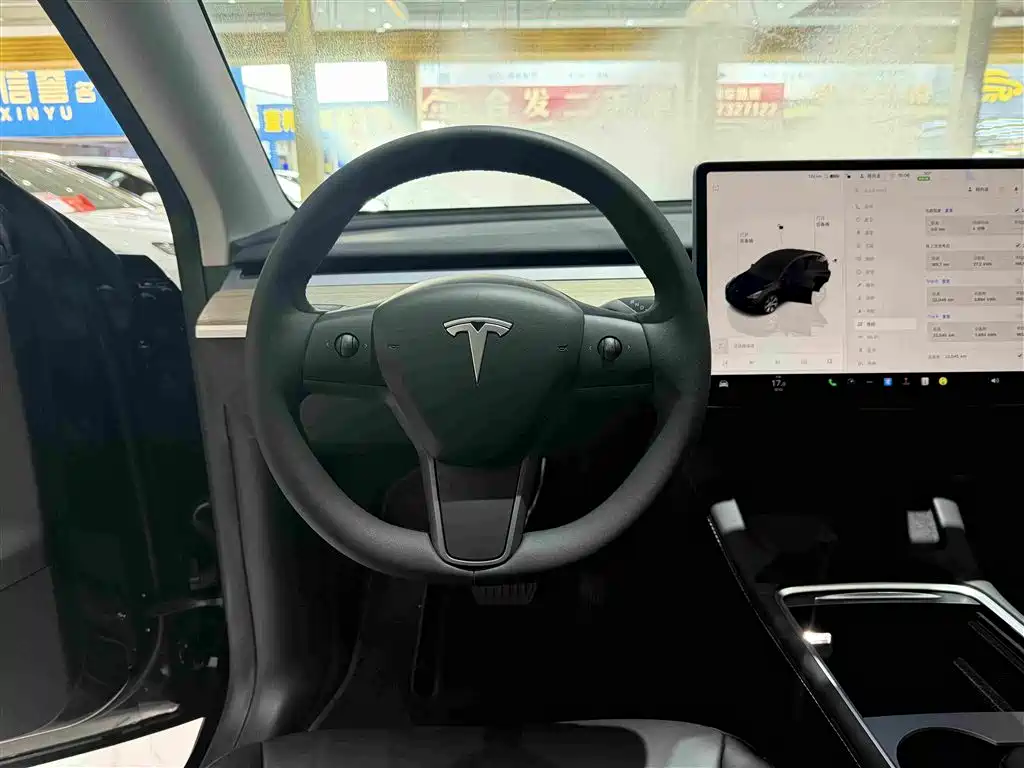 Tesla Model Y 2023 — фото 14