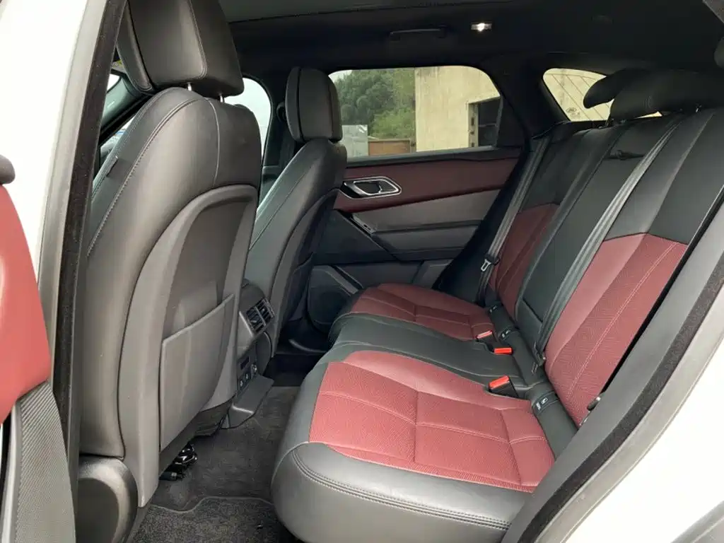 Land Rover Range Rover Velar 2024 — фото 14