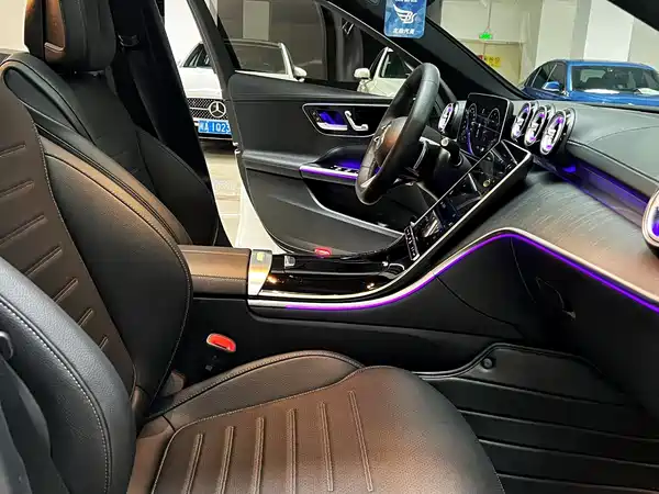 Mercedes-Benz C-Class 2023