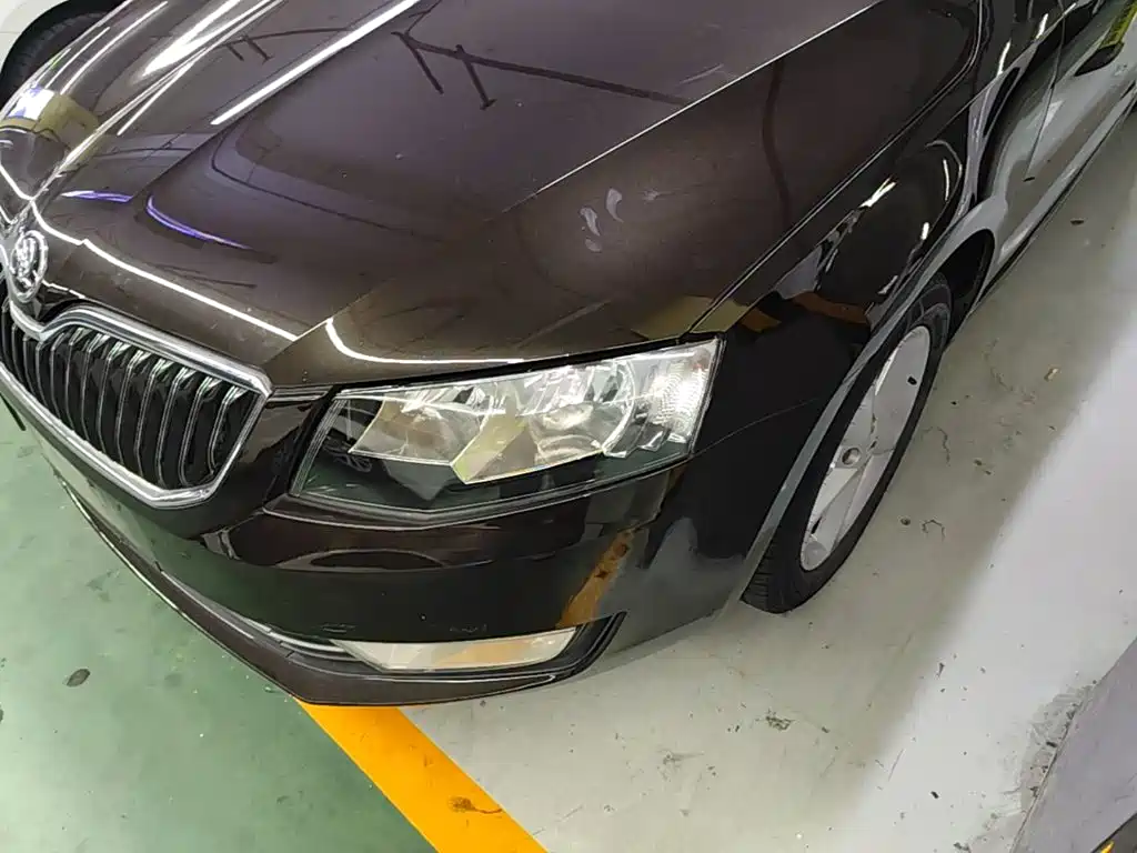 Skoda Octavia 2014 — фото 24