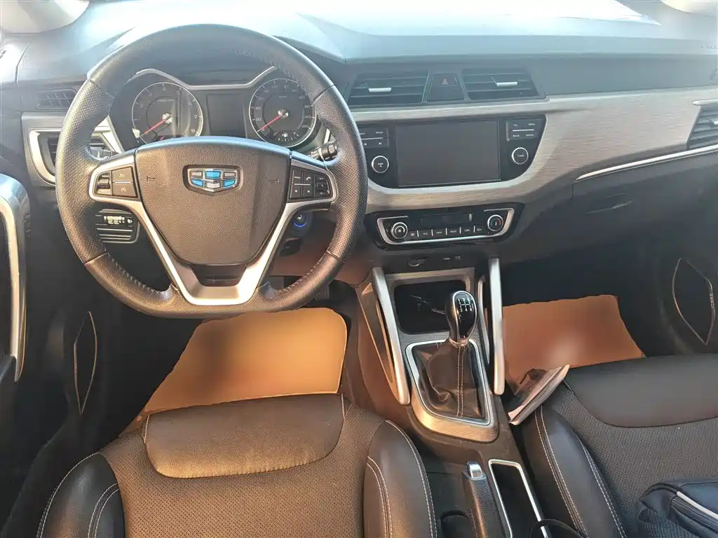 Geely Vision X3 2018 — фото 10