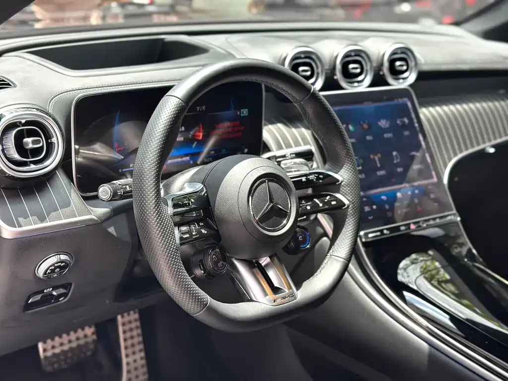 Mercedes-Benz GLC AMG 2024 — фото 11