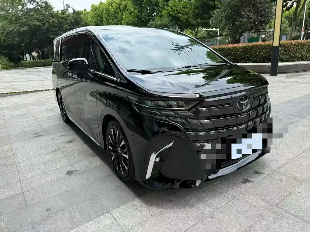 Toyota Alphard 2024 — фото 3