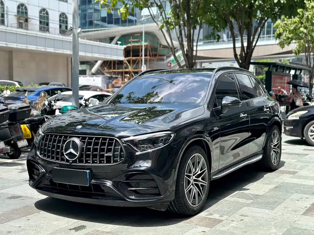 Mercedes-Benz GLC AMG 2024 — фото 1