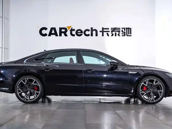 Audi A7L 2025