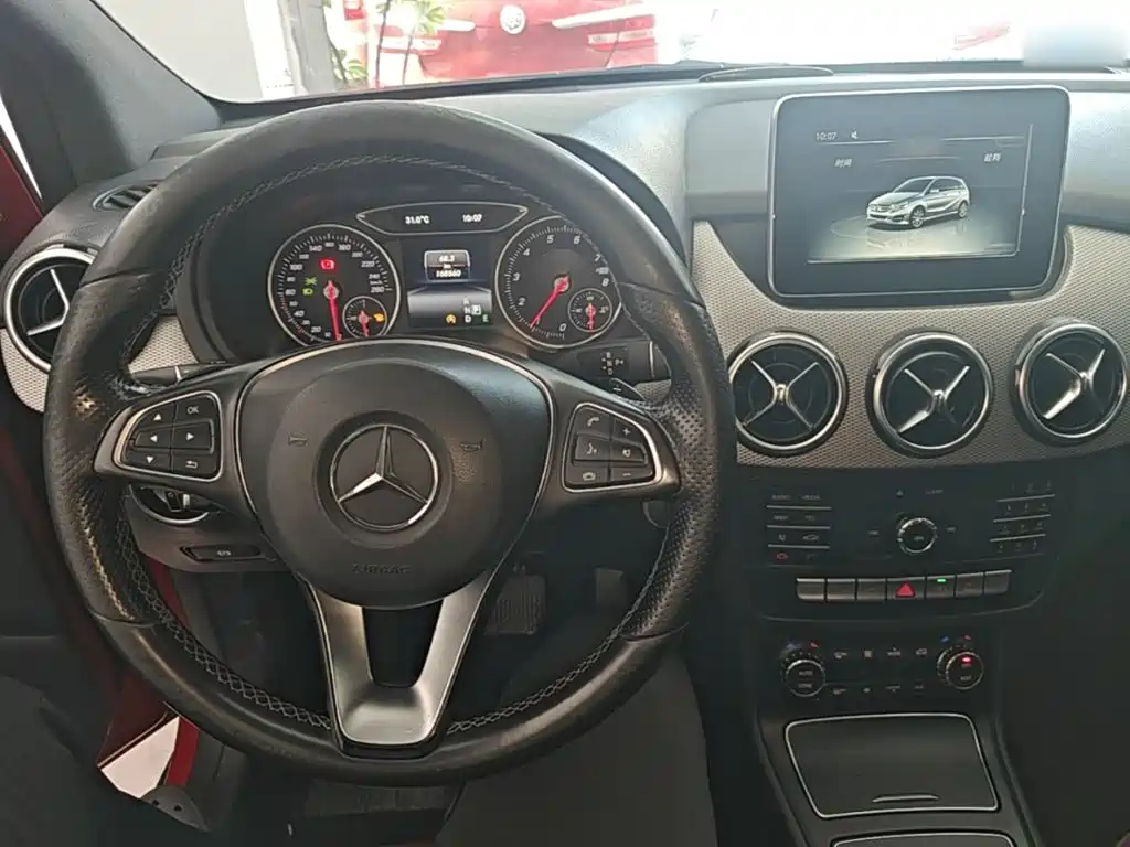 Mercedes-Benz B-Class 2015 — фото 10