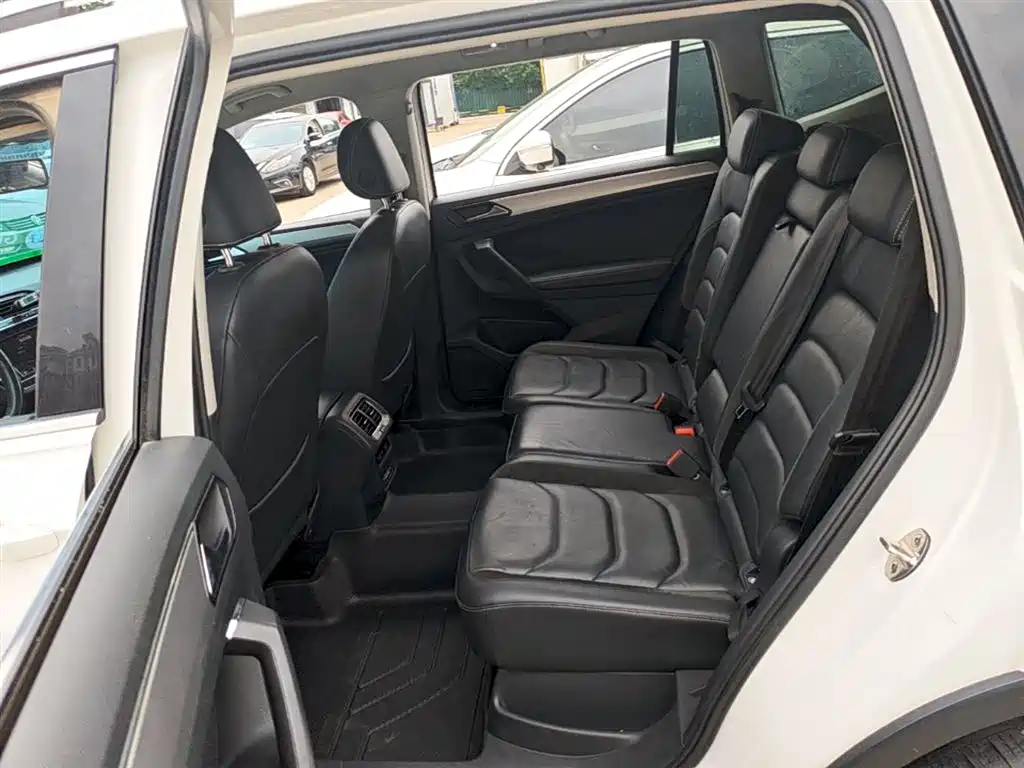 Volkswagen Tiguan L 2019 — фото 17