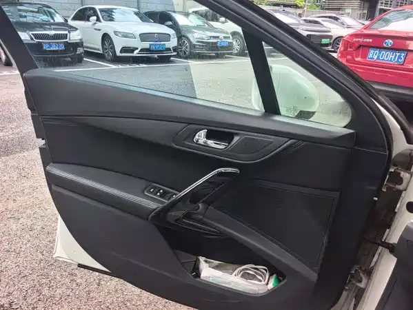 Peugeot 508 2012