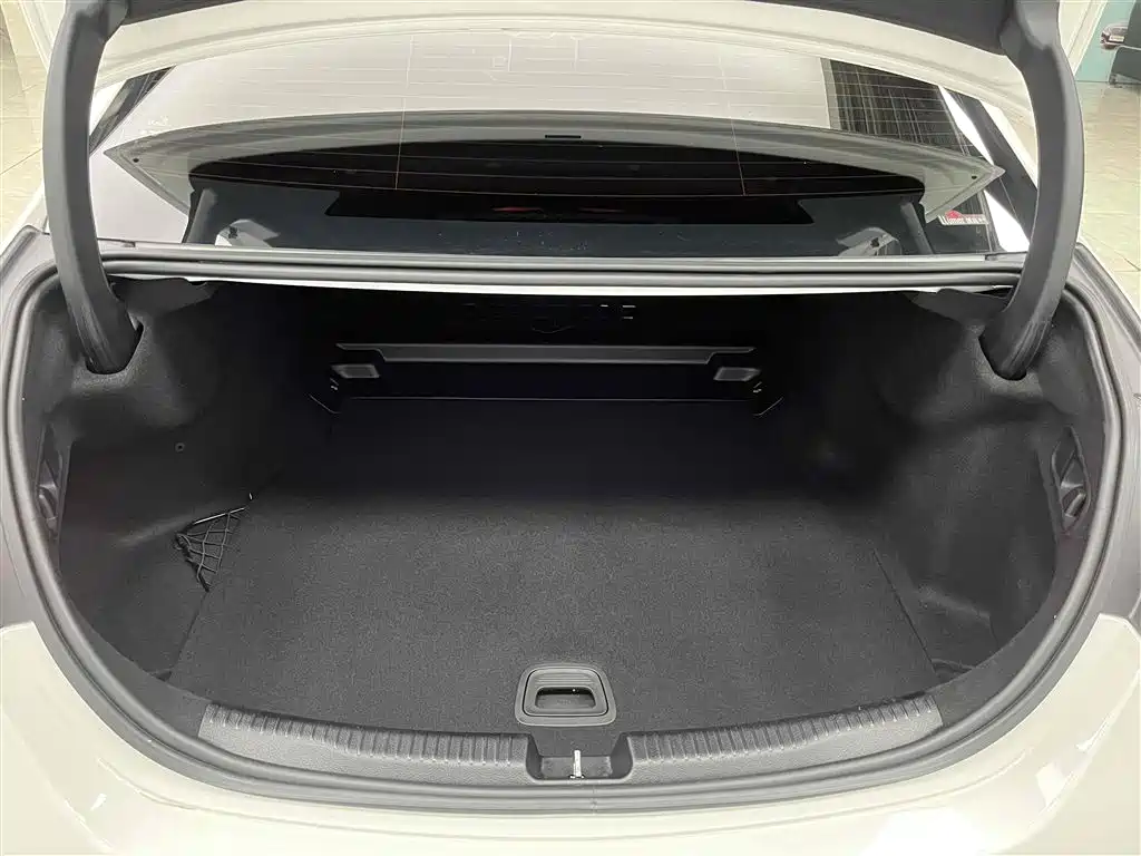 Mercedes-Benz C-Class 2022 — фото 16