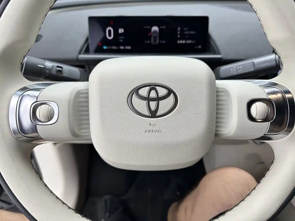 Toyota bZ3X 2025 — фото 13