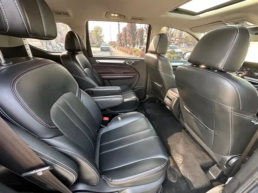 GAC Motor Trumpchi M6 2023 — фото 9