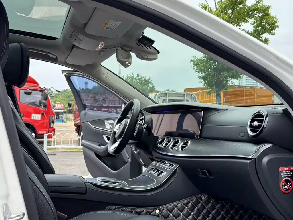 Mercedes-Benz E-Class 2018