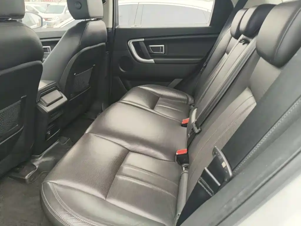 Land Rover Discovery Sport 2017 — фото 17