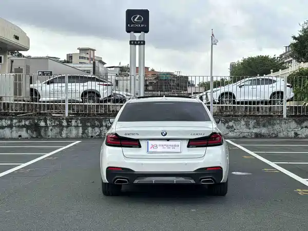 BMW 5 Series 2022
