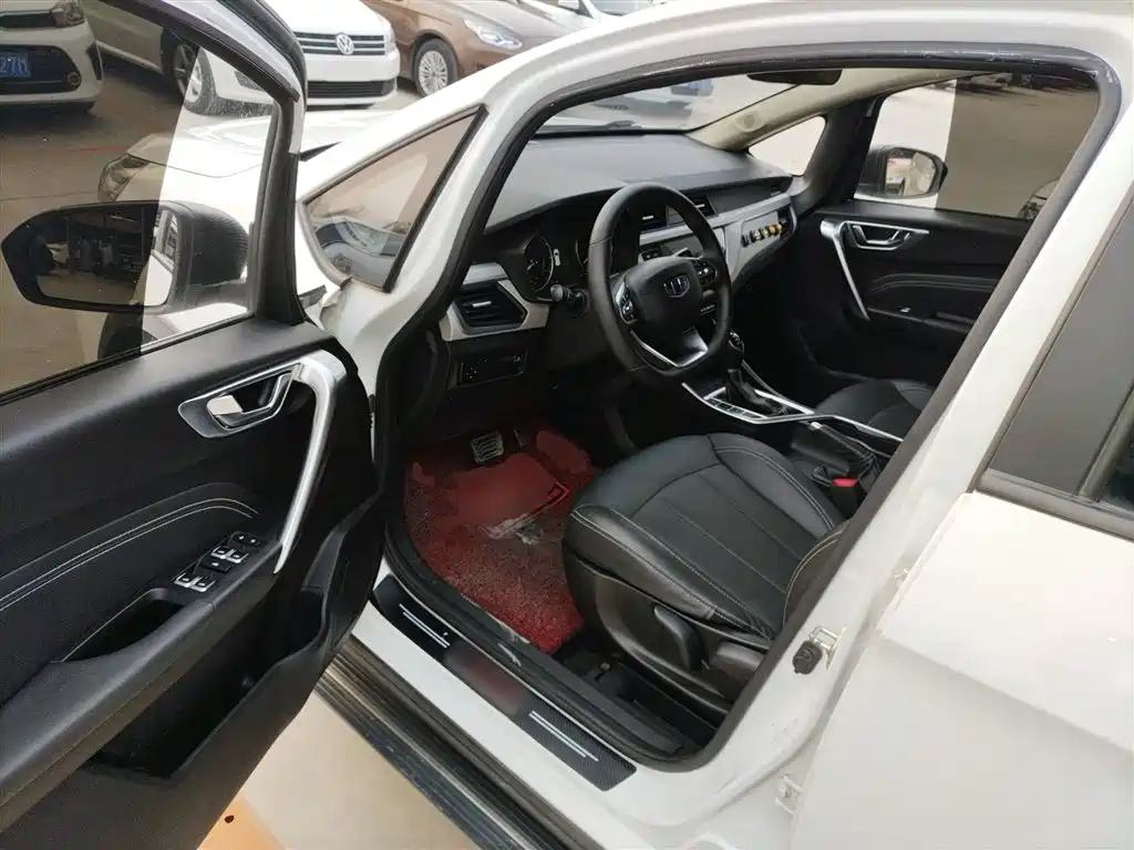 Geely Vision X3 2020 — фото 16
