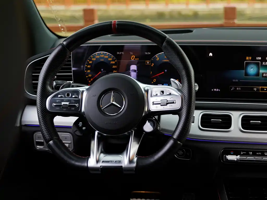 Mercedes-Benz GLE AMG 2022 — фото 14