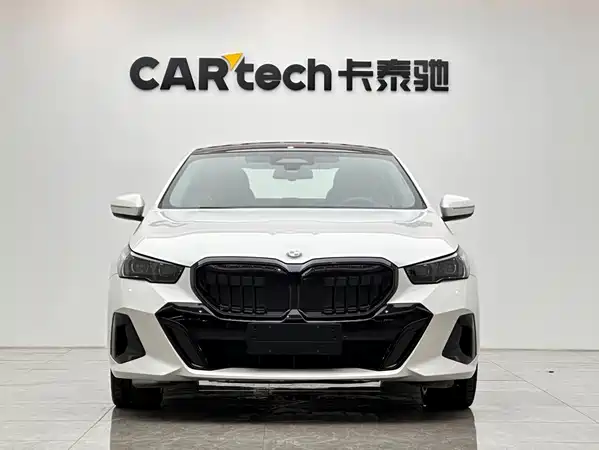 BMW 5 Series 2026