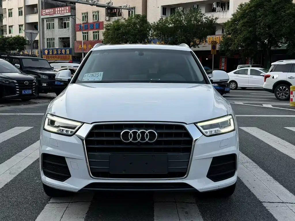 Audi Q3 2018 — фото 2