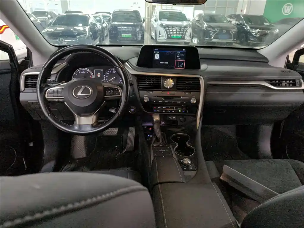 Lexus RX 2022 — фото 10
