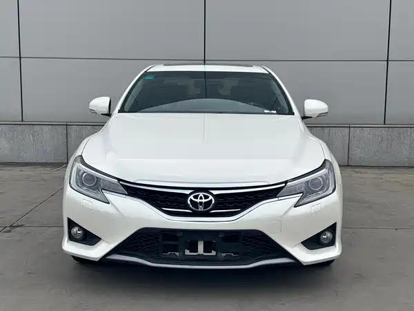 Toyota Reiz 2017