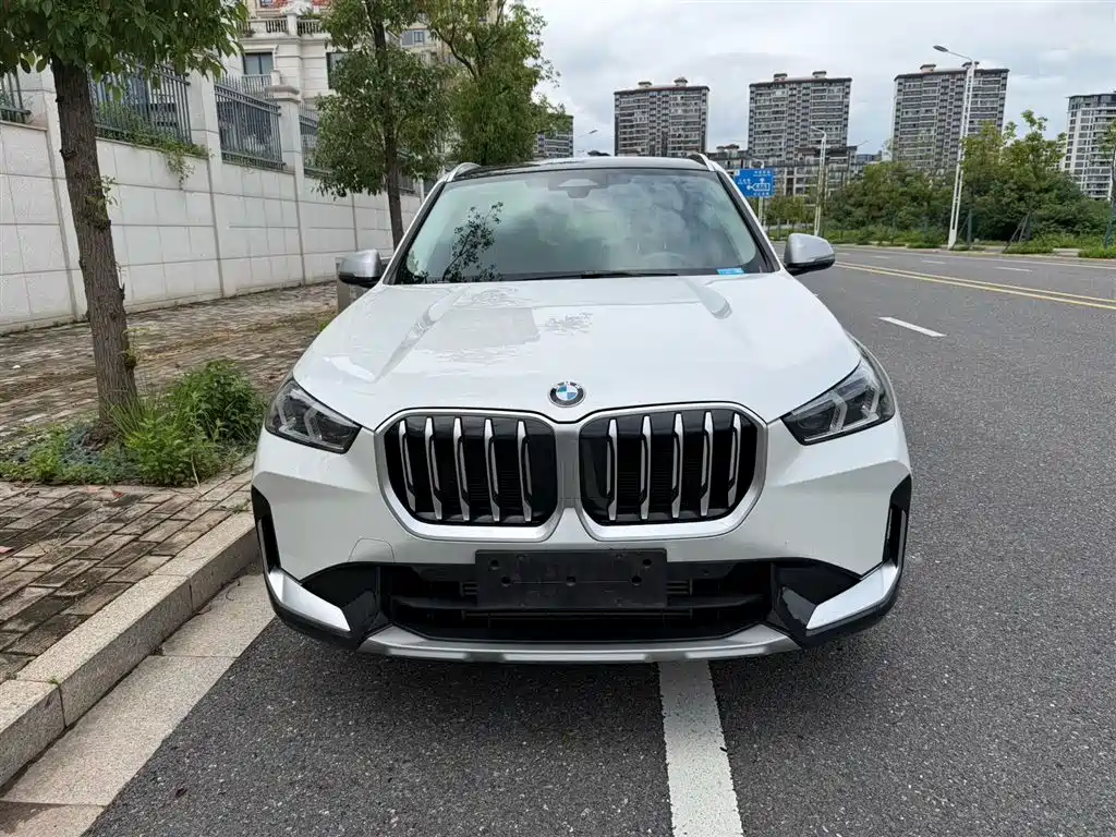 BMW X1 2023 — фото 3