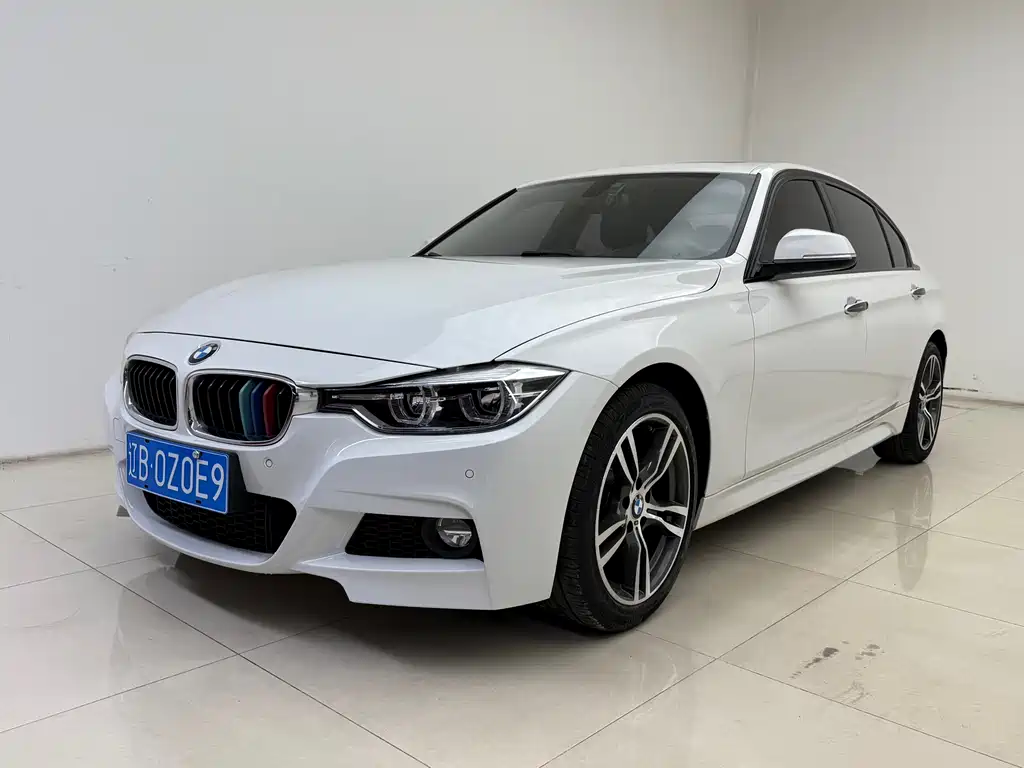 BMW 3 Series 2019 — фото 1