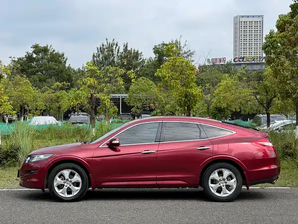 Honda Crosstour 2011