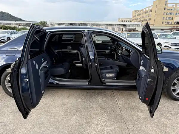 Rolls-Royce Ghost 2018