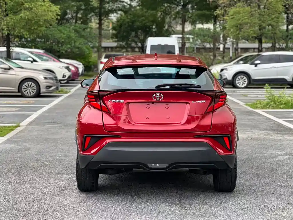 Toyota C-HR 2022 — фото 5