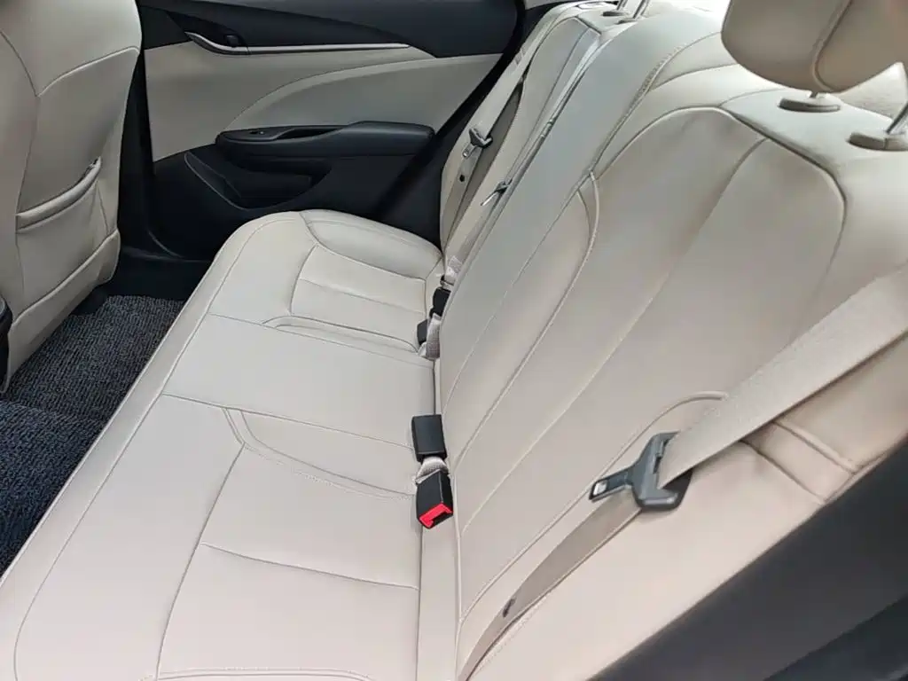 Buick Excelle 2019 — фото 17