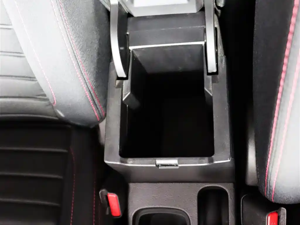 Suzuki Vitara 2018 — фото 16