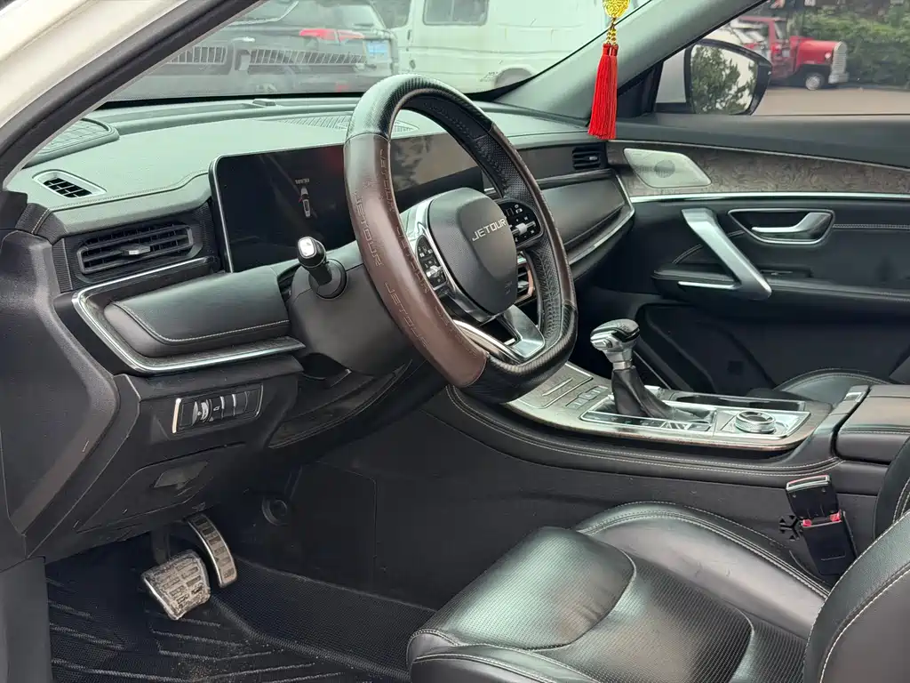Jetour Jietu X70 PLUS 2021 — фото 13