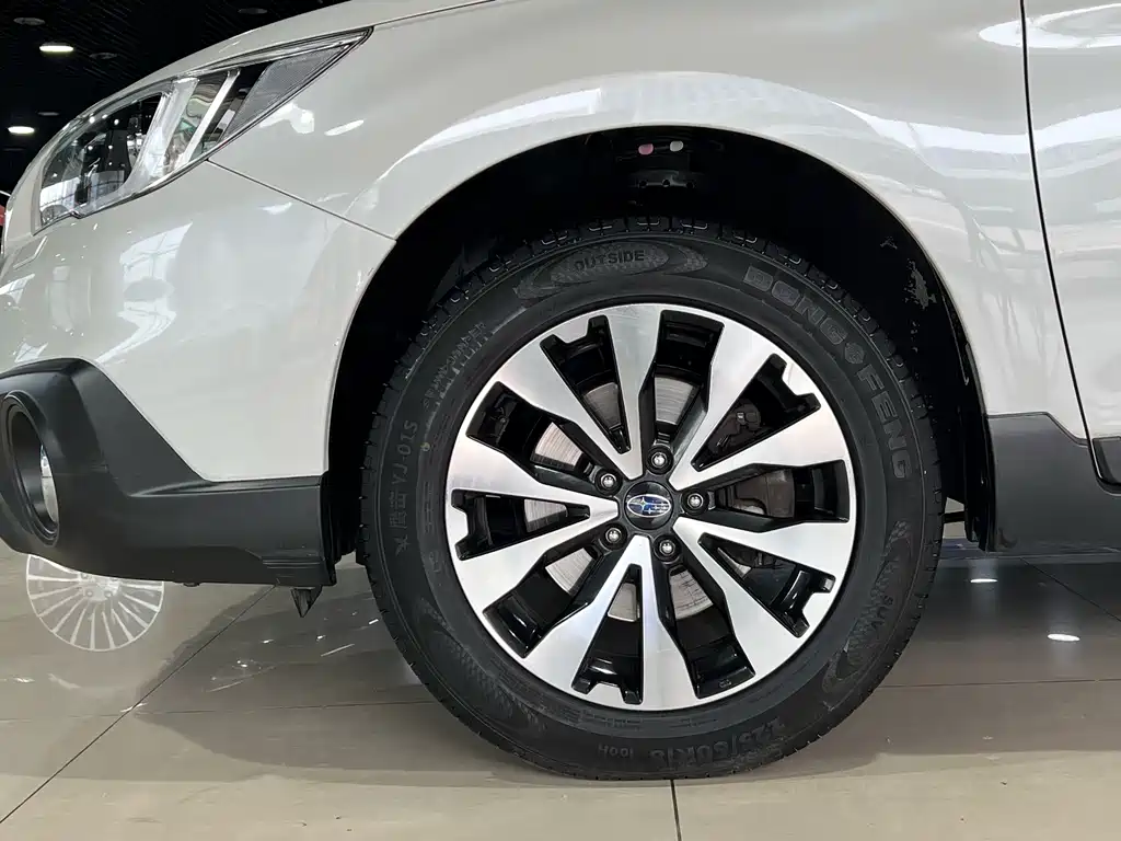 Subaru Outback 2017 — фото 10