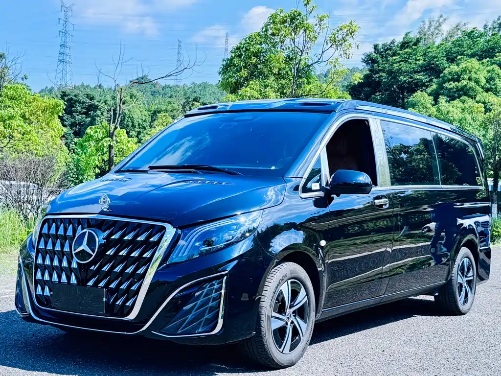 Mercedes-Benz Vito 2026 — фото 1
