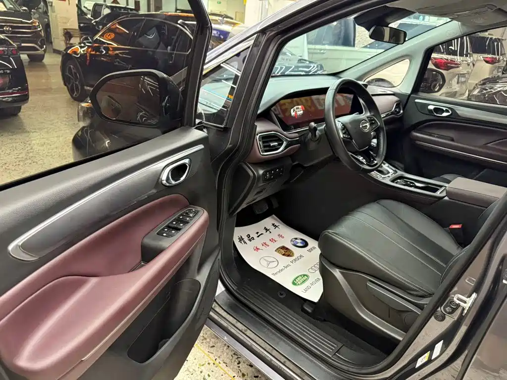 GAC Trumpchi M6 2022 — фото 7