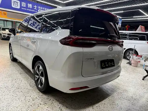 GAC Trumpchi M6 2022