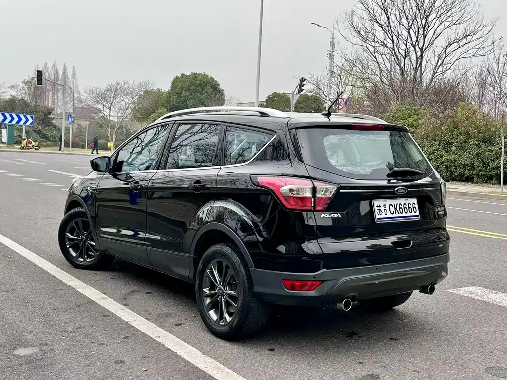 Ford Kuga 2020 — фото 8